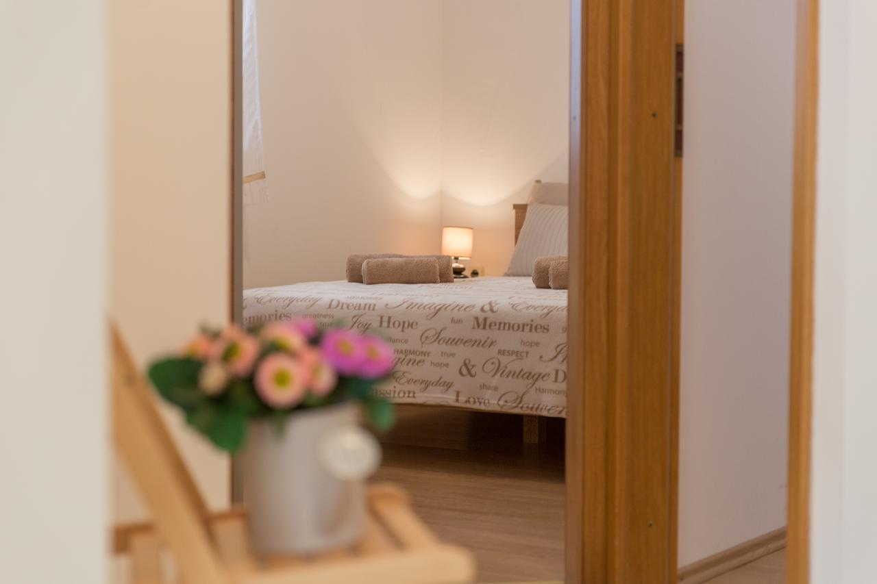 Maiv Residence - Family & Designer Suites Rogoznica  Exteriör bild